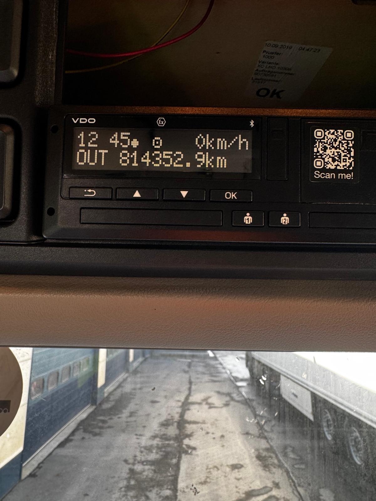 
								DAF XF480 814352 km full									